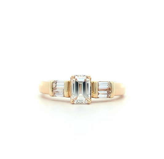 18KT Yellow Gold 0.96ctw Diamond Estate Engagement Ring size 6.5