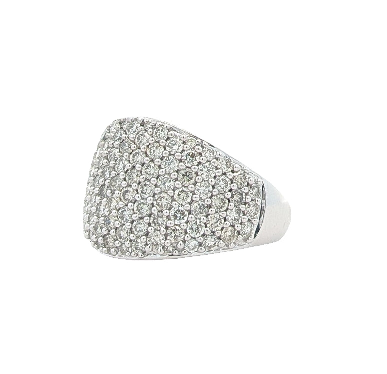 10KT White Gold 1.75ctw Diamond Estate Ring size 6.75