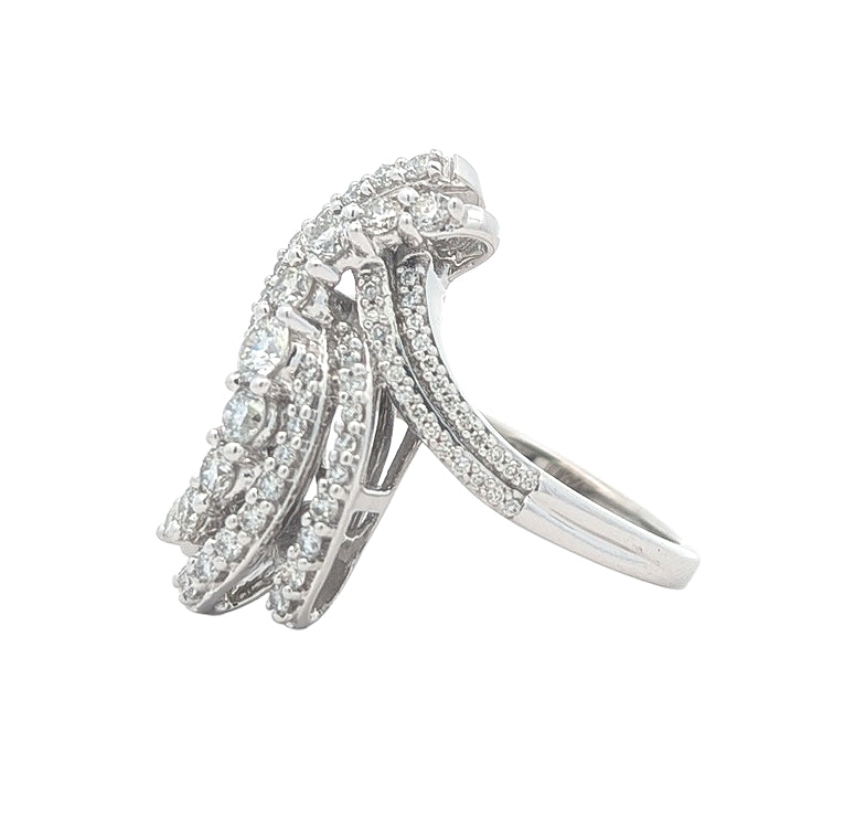 10KT White Gold 0.91ctw Diamond Estate Cluster Ring size 6.5