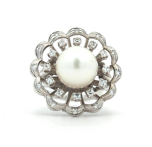 14KT White Gold Akoya Cultured Pearl Diamond Estate Cocktail Ring size 5