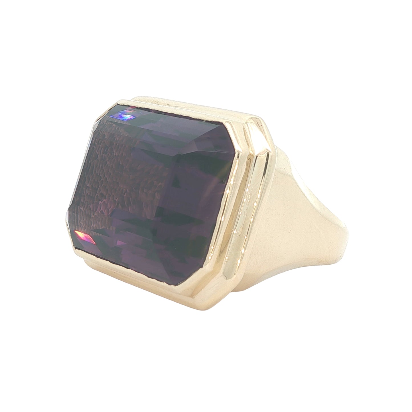 14KT Yellow Gold Solitaire Amethyst Ring size 8.5