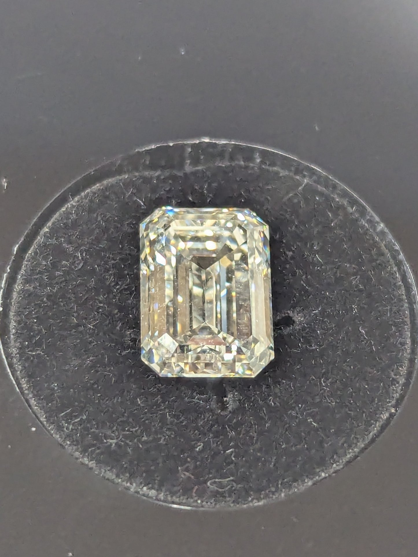 2.53ct Lab Grown Emerald VVS2 G