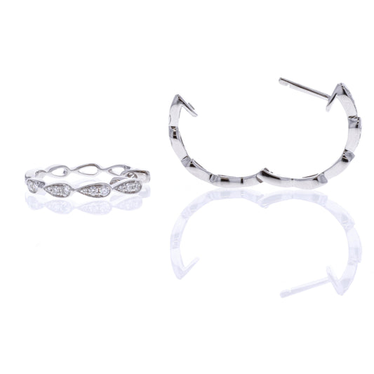 18KT White Gold 0.24ctw Diamond Hoop Earrings