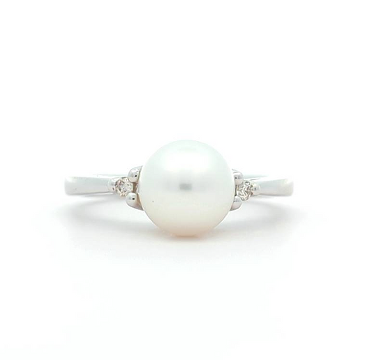 14KT White Gold Fresh Water Pearl and 0.04ctw Diamond Ring size 6.5