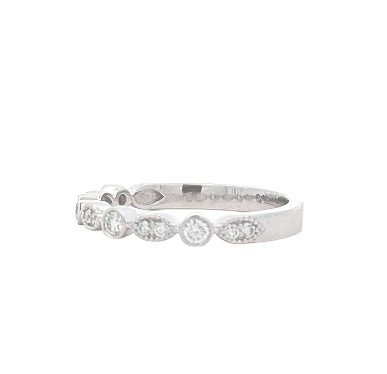 14KT White Gold 0.25ctw Diamond Band